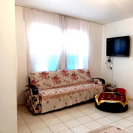 Apartment Beautiful Sultan House At Cleopatra Beach 1 With Umbrellas, Balcony, Barbecue, Private 100mbps Wifi, Smart Tv, Table Games, Vip Trans-fer - Beautiful Apartmenthouse *